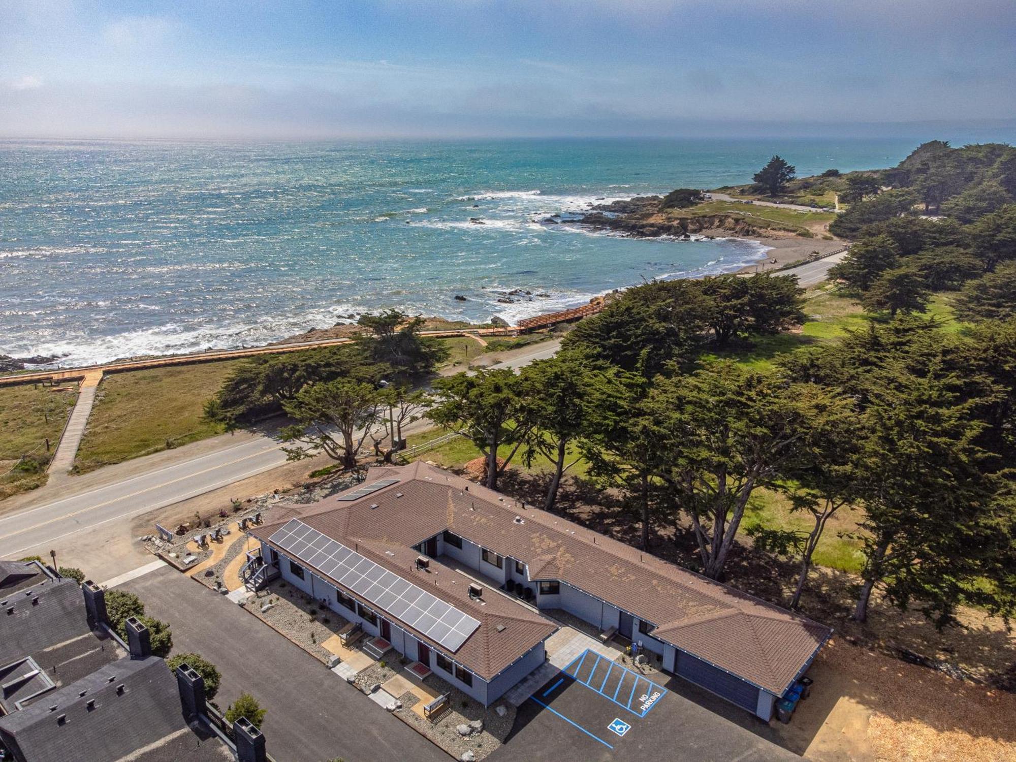 Windrush Inn - Cambria Exterior foto